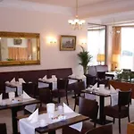 Rhein-hotel Hotel 2*
