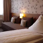 Rhein-hotel 2*