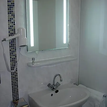 Hotel Rhein-hotel 2*