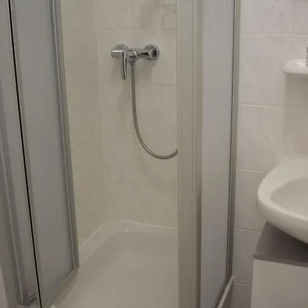 Rhein-hotel Ξενοδοχείο