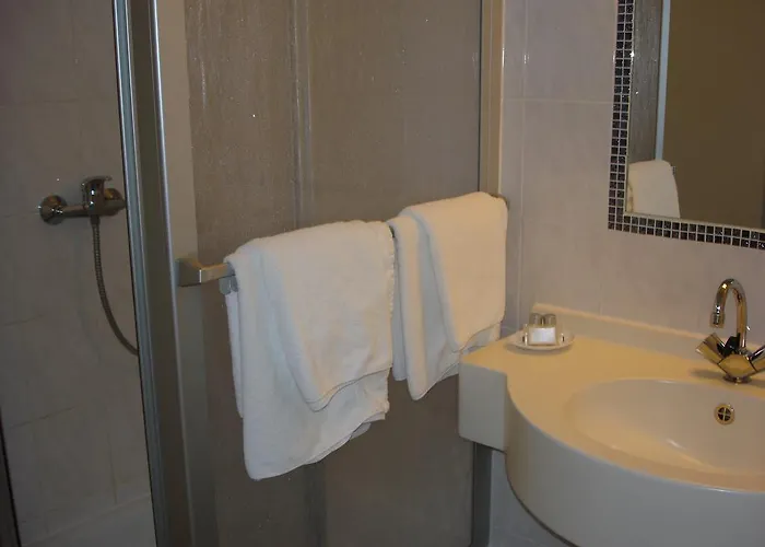 Rhein-hotel Hotel 2*